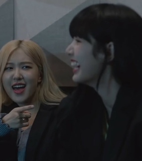 rose, aesthetic and chaelisa