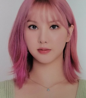 messy icon, yuju and kpop