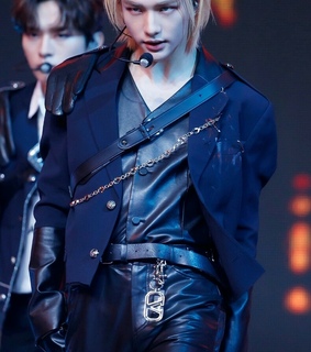 jyp, stray kids and hyunjin