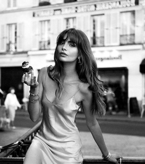 black, street style and earrings