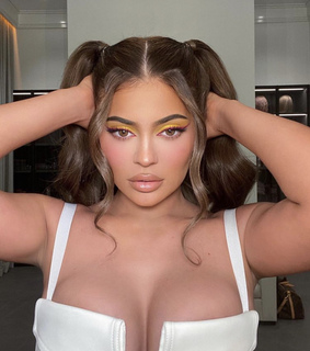 kardashian's, baddie and goals