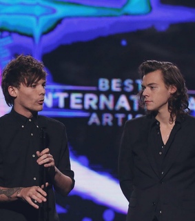louis tomlinson, harry styles and one direction