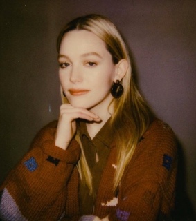 polaroid, blonde and victoria pedretti