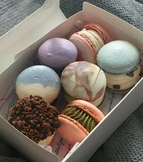 macaroons, pinterest and foods