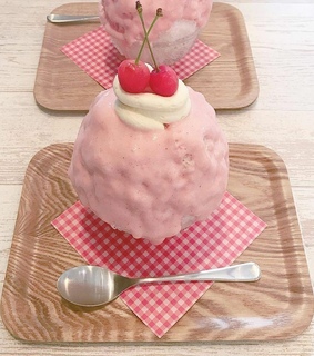 milkshake, ice cream and cherry