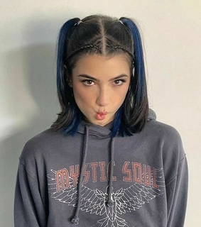 girls, charli damelio and instagram