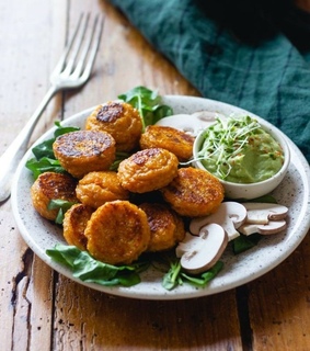 salad, meal and dinner