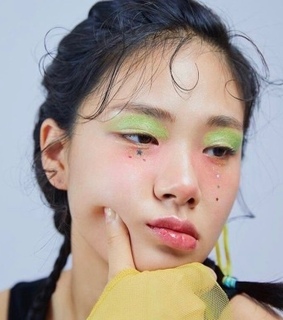 idol, korean and bibi