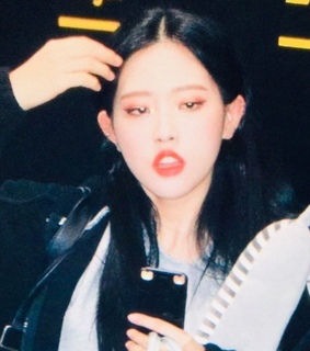 fansite, preview and loona