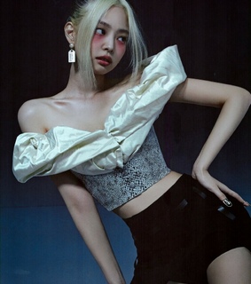 model, rose and girl