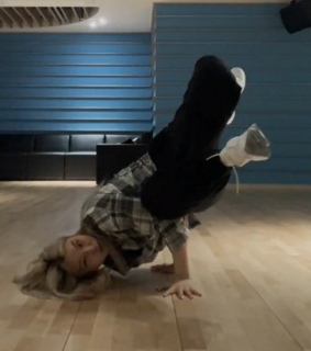 lq, jyp and lq girls