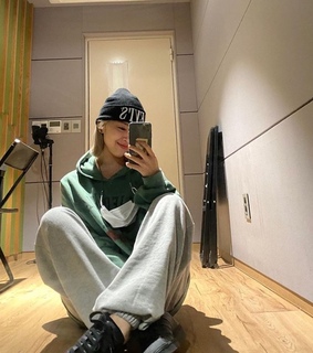 low quality, lia and shin ryujin