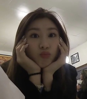 kpop, yeji and ryujin