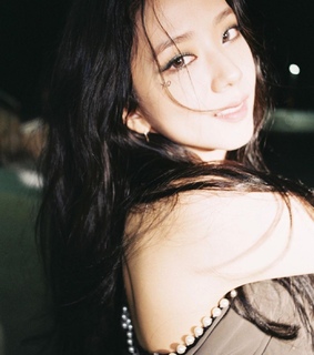 jisoo, blackpink and kim jisoo